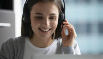 Contoh Percakapan Customer Service Menggunakan Bahasa Inggris